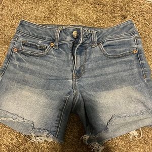 American eagle denim shorts. Size 4 only wore 3 times
